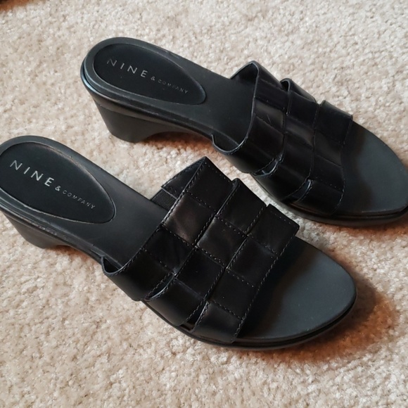 Nine & Co. Shoes - Womens black sandals size 6 Nine & Company